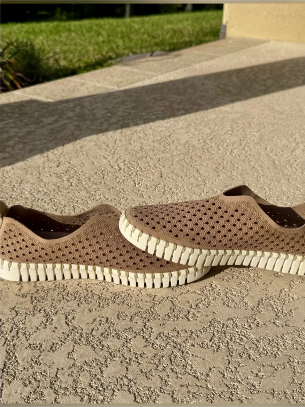 Ilse Jacobsen Tulip 139 Taupe Slip On Shoes Size 39
